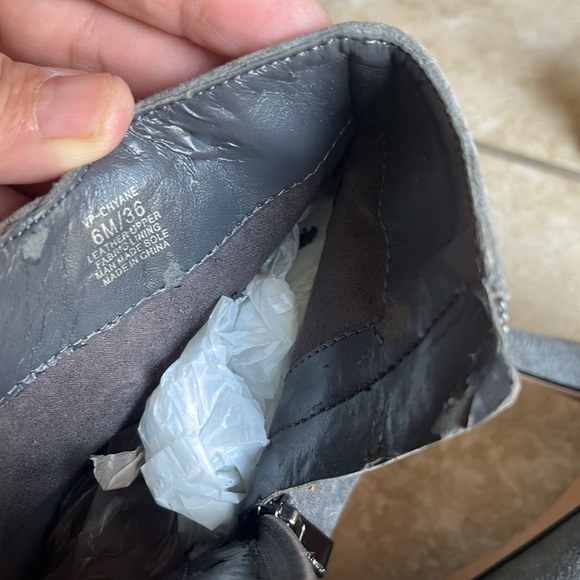 ⭐️ Bogo ⭐️ New Vince Camuto 6 (36) gray suet angle boots booties - Picture 12 of 12
